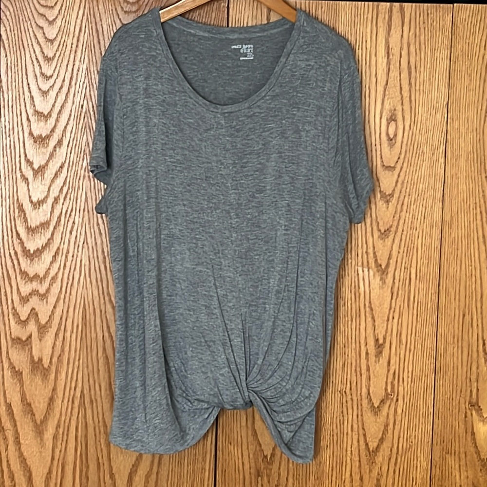 Women’s grey Ruff Hewn front knot T!  Size XL
